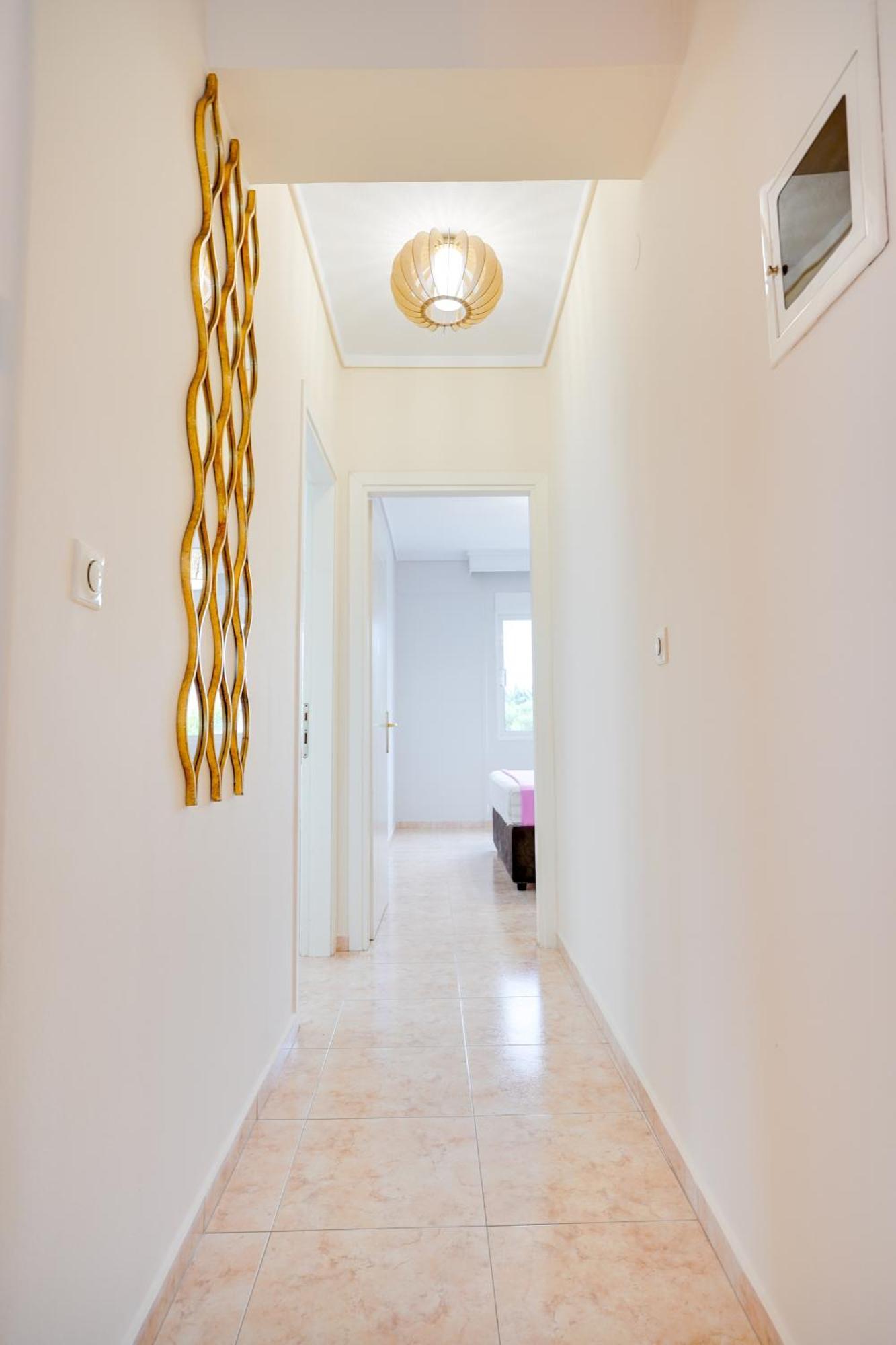 Lovely And Sunny Apartament 300M From Beach!! Περαία Εξωτερικό φωτογραφία