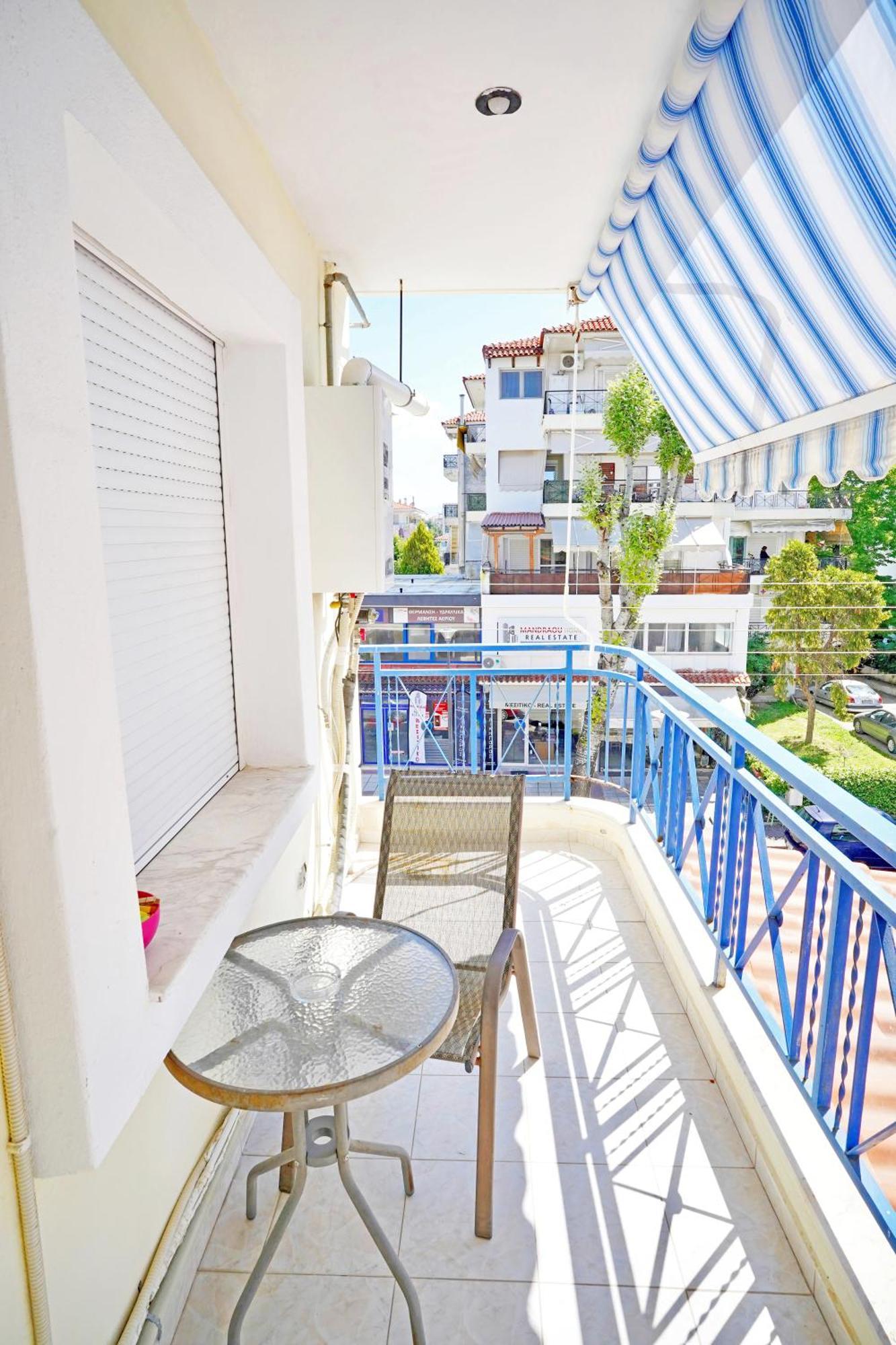 Lovely And Sunny Apartament 300M From Beach!! Περαία Εξωτερικό φωτογραφία