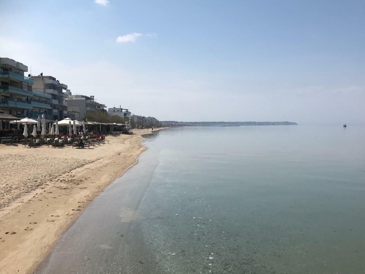 Lovely And Sunny Apartament 300M From Beach!! Περαία Εξωτερικό φωτογραφία